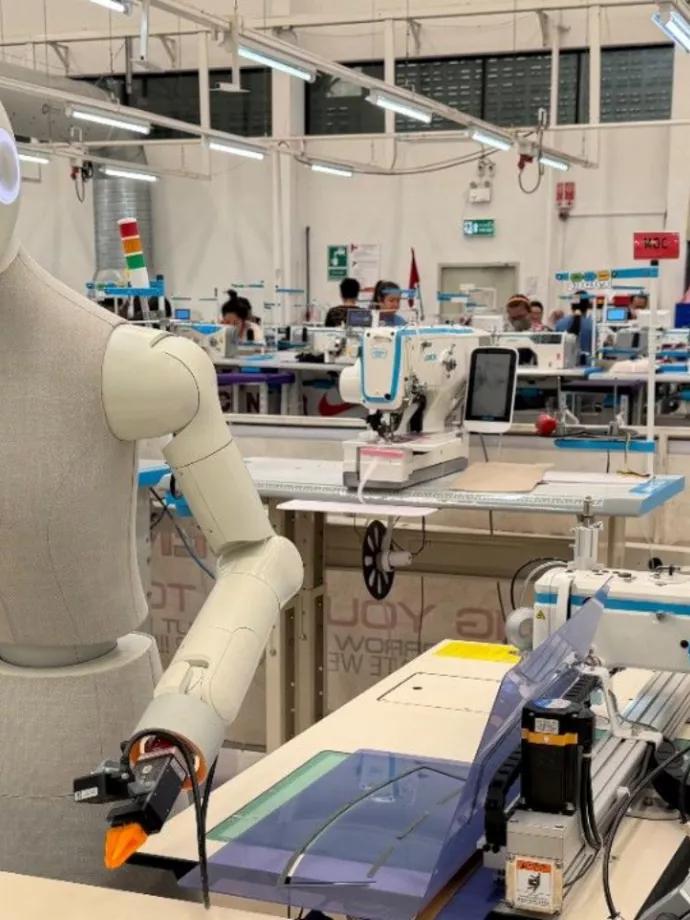 Ládapakoló humanoidok és gázszivárgást szimatoló robotkutyák