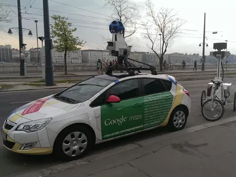 Megérkezett a Google Street View