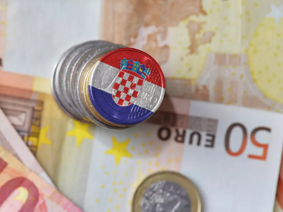 Zöld út a horvát eurónak