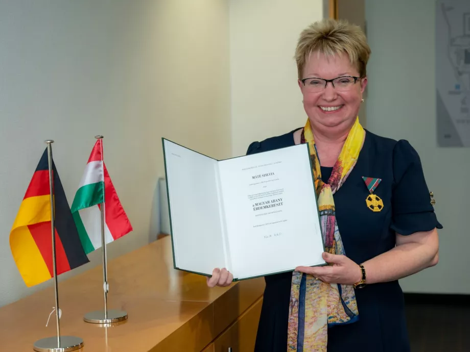 Máté Szilvia, a BD-EXPO Kft. ügyvezetője Magyar Arany Érdemkereszt kitüntetést kapott