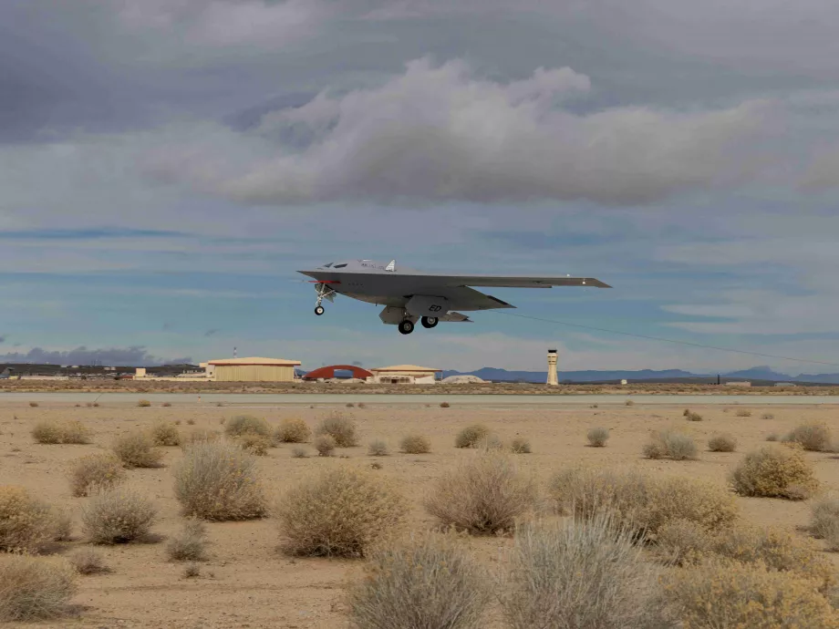 Elkészült az amerikai légierő új B-21 csúcsbombázója