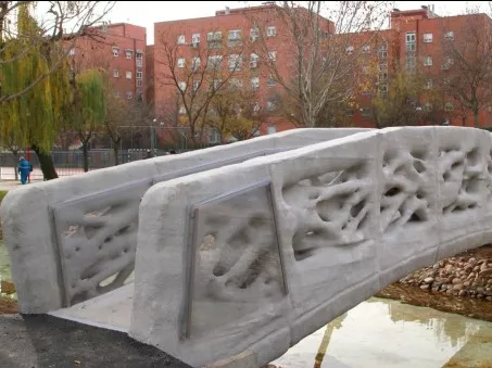 Átadták a világ első 3D-technológiával készült hídját