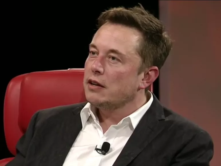 Elon Musk megalkotná az idegcsipkét