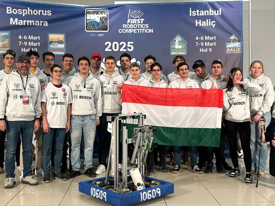 Magyar diákcsapat a legjobbak között a First Robotics Competition rangos mezőnyében