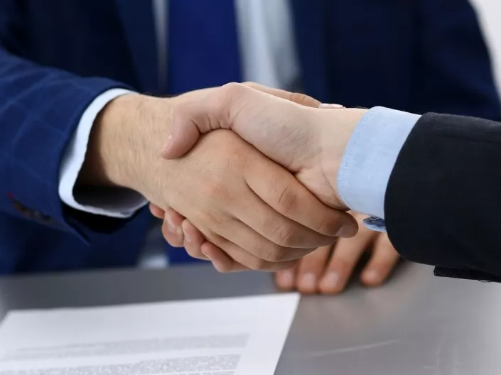 Kényszer szülte együttműködés az autóiparban