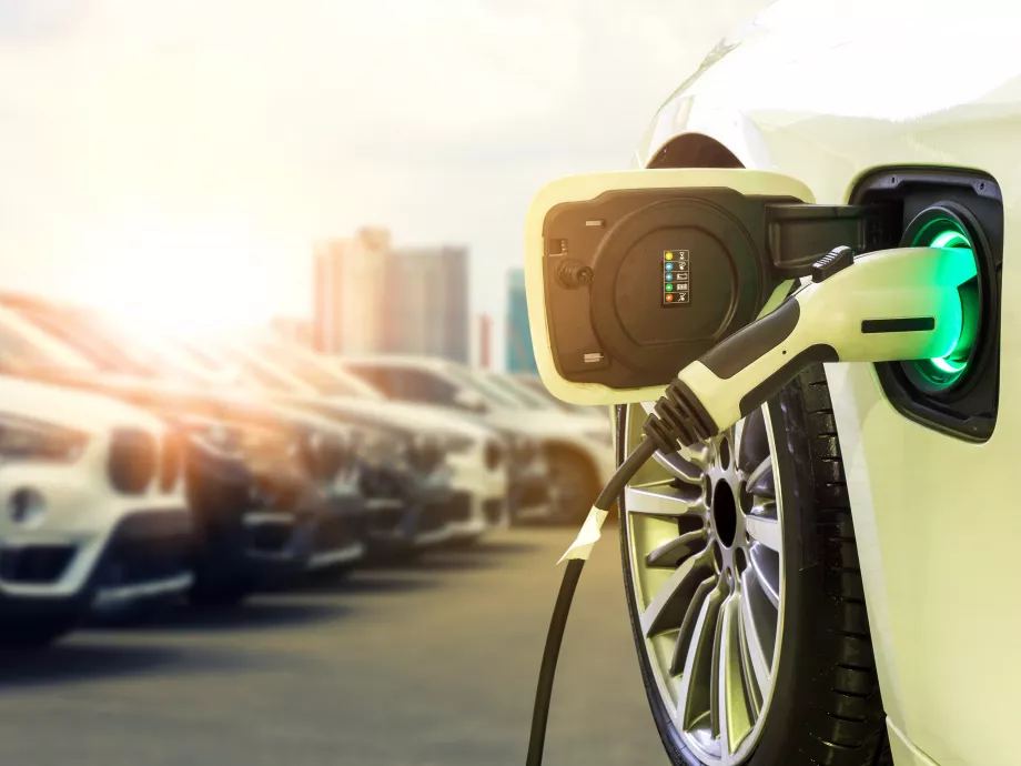 Európai szintű elektromosautó-vásárlásösztönző támogatást kell indítani