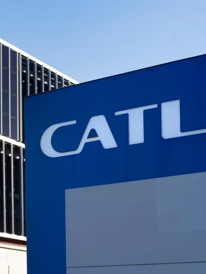 Új, automatizált ipari üzemet indít a CATL Debrecenben