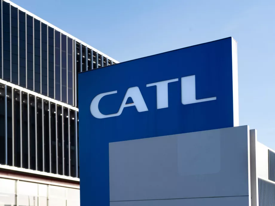 Új, automatizált ipari üzemet indít a CATL Debrecenben
