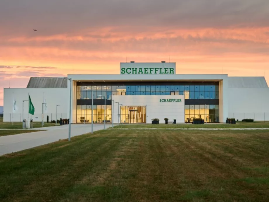 Ötéves a Schaeffler szombathelyi E-Mobility üzeme - Fenntartható növekedés és innováció