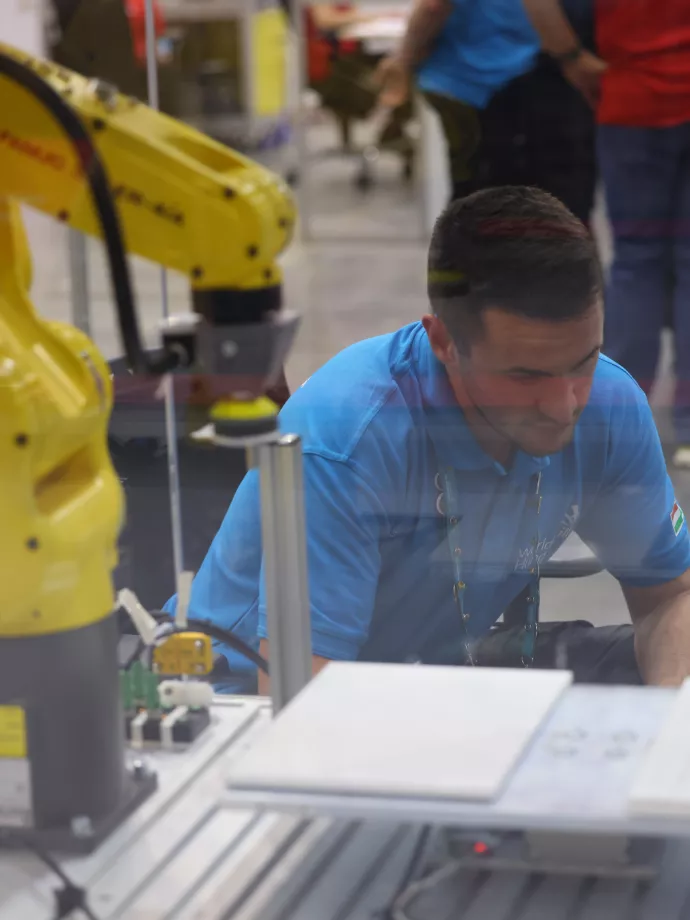 A WorldSkills és a FANUC a robotika területén is támogatja a tehetségeket