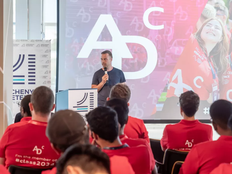 Elektromos hajtásláncot terveztek az Audi Development Camp résztvevői