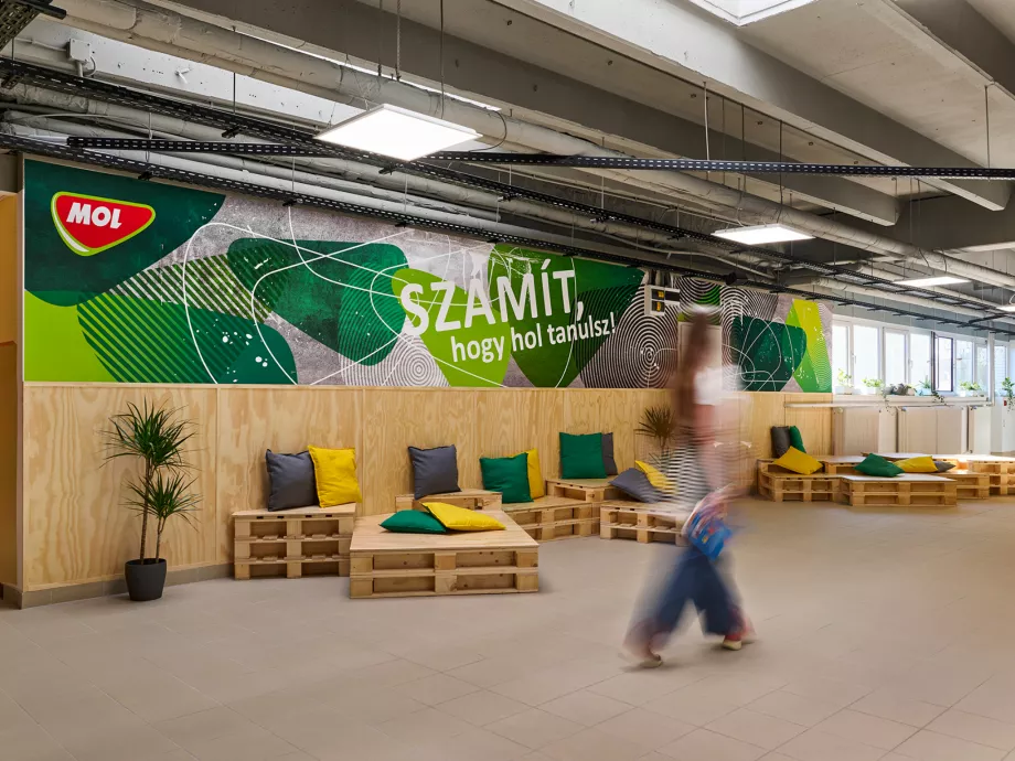 A MOL tovább bővítette oktatási és tehetséggondozási programjait